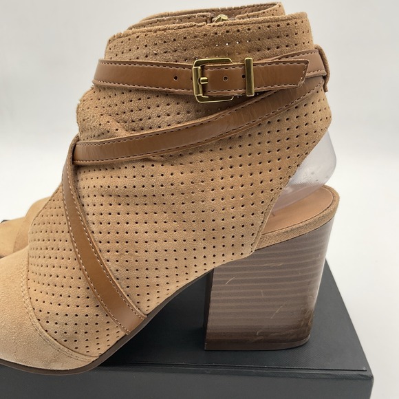 Franco Sarto Fantana Ankle Booties 8.5M Leather Open Toe Strappy Perforated Heel - Picture 12 of 16